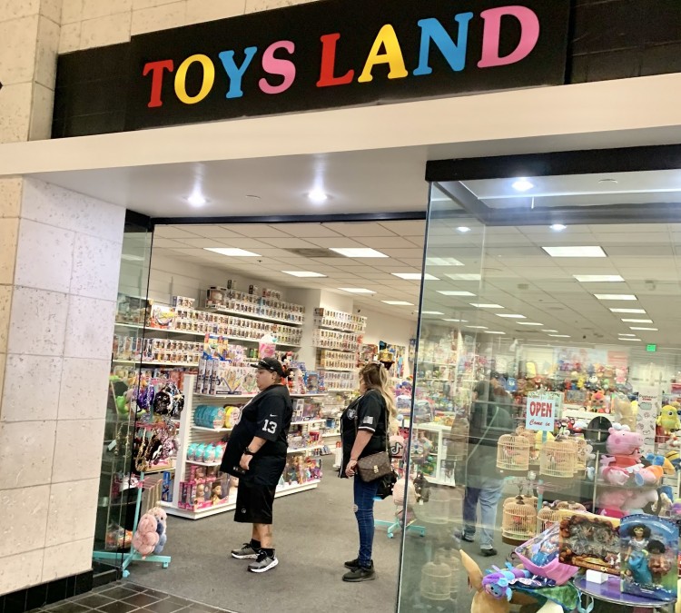 Toys Land (Montebello,&nbspCA)